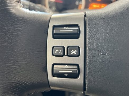 Used 2012 Nissan Titan SV w/ SV Value Truck Pkg image 35