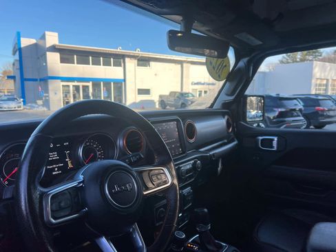Used 2022 Jeep Gladiator Mojave w/ LED Lighting Group image 14