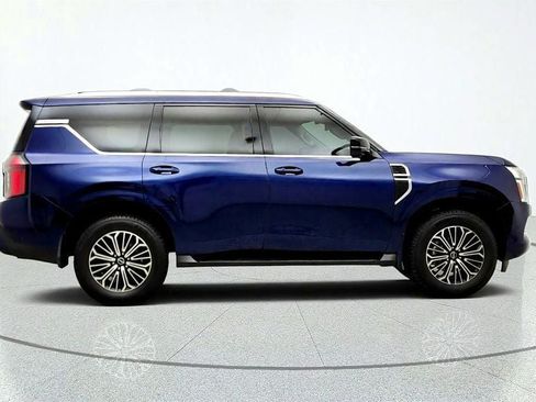 Used 2025 Nissan Armada Platinum AWD/4WD image 4