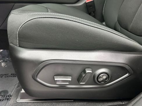 New 2025 Jeep Grand Cherokee Laredo w/ Trailer Tow Package image 16