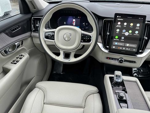 New 2026 Volvo XC90 B6 Ultra image 18