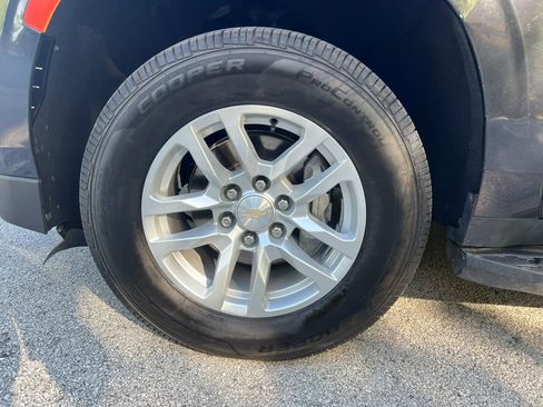 Used 2023 Chevrolet Suburban LT AWD/4WD image 52