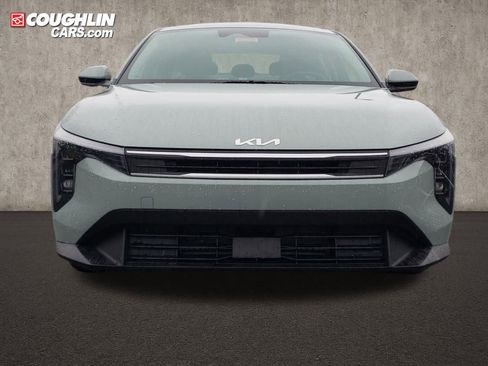 New 2025 Kia K4 LXS image 2