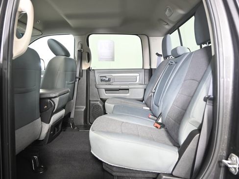 Used 2018 RAM 3500 Big Horn AWD/4WD image 17
