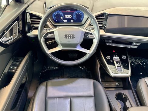 Used 2024 Audi Q4 e-tron Premium w/ Convenience Package image 20