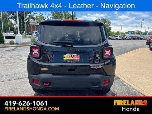 Used 2023 Jeep Renegade Trailhawk w/ Sun/Sound Group AWD/4WD image 4
