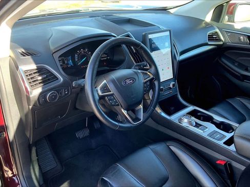 Certified 2022 Ford Edge Titanium image 17