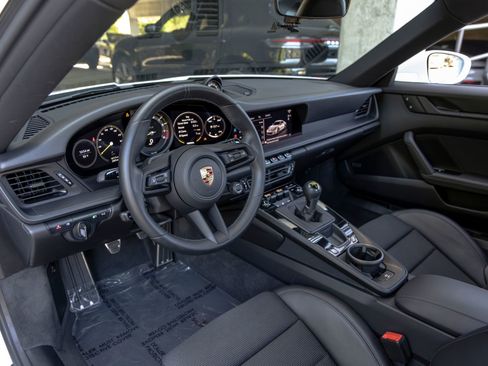 Certified 2023 Porsche 911 GT3 RWD image 4