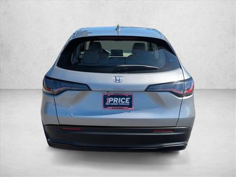 Certified 2024 Honda HR-V LX image 6