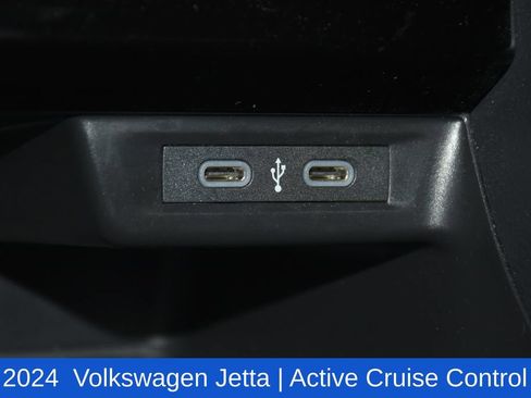 Used 2024 Volkswagen Jetta SEL FWD image 21