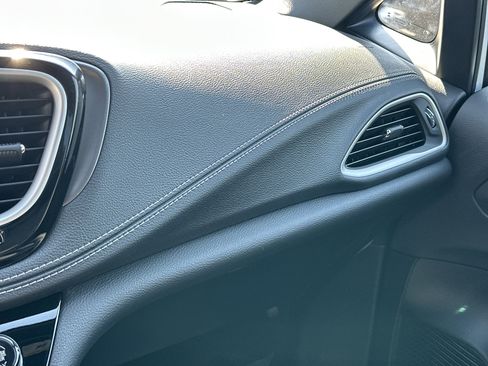 New 2026 Chrysler Pacifica Select w/ S Appearance Package FWD image 8