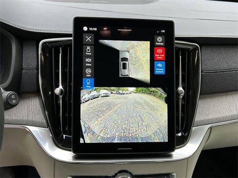 New 2026 Volvo XC90 B6 Ultra w/ Protection Package Premier image 15