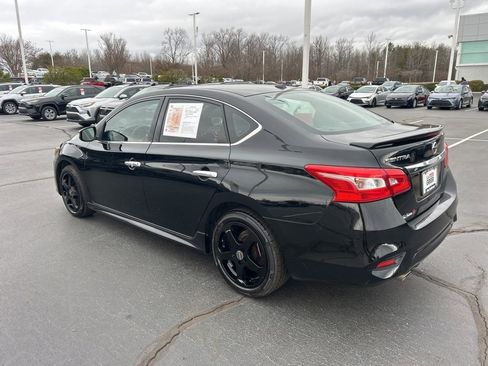 Used 2017 Nissan Sentra SR w/ SR Midnight Edition image 14