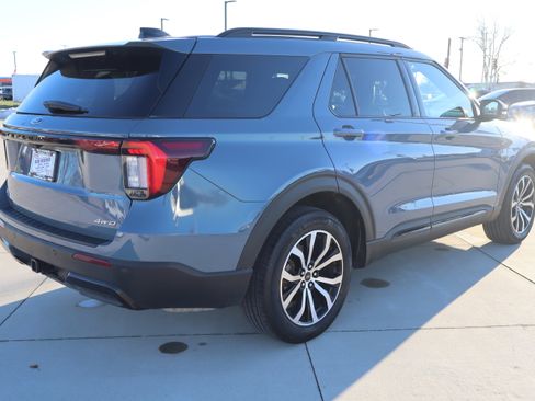 Used 2025 Ford Explorer ST-Line image 5