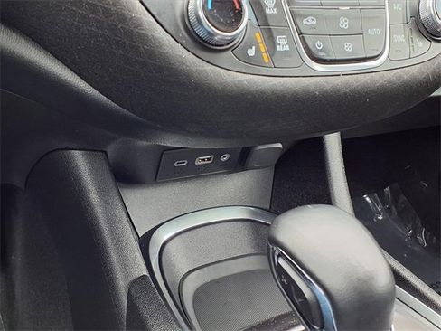 Used 2024 Chevrolet Malibu LT w/ Midnight Edition image 13