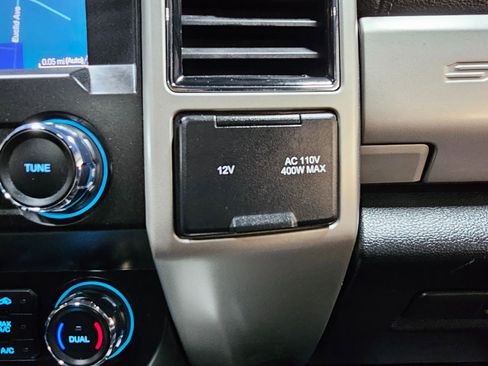 Used 2021 Ford F250 Lariat w/ Tremor Off-Road Package image 36