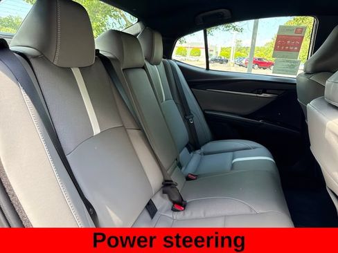 Used 2026 Toyota Camry SE FWD image 22