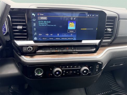 Used 2022 Chevrolet Silverado 1500 LT image 20