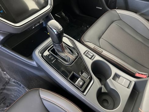 Used 2025 Subaru Crosstrek 2.5i Limited w/ Popular Package #3A image 26