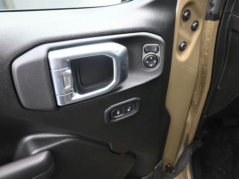 New 2026 Jeep Gladiator Sport AWD/4WD image 13