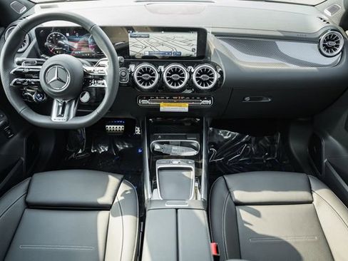 New 2026 Mercedes-Benz GLA 35 AMG 4MATIC image 21