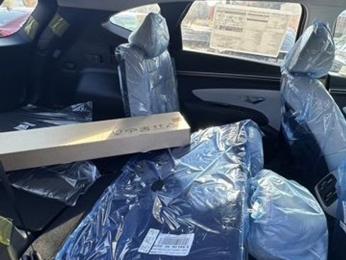 New 2024 Hyundai Tucson Limited image 7