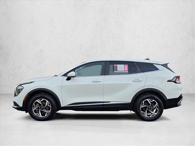 Used 2023 Kia Sportage LX AWD/4WD image 2