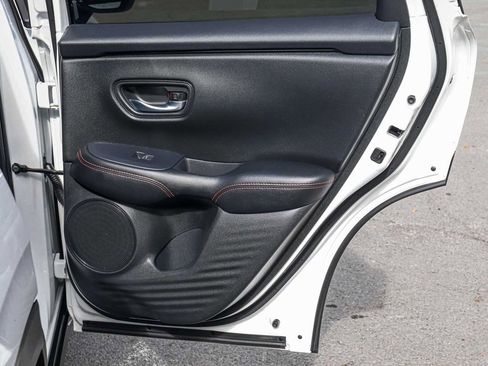 Used 2025 Honda HR-V Sport image 15