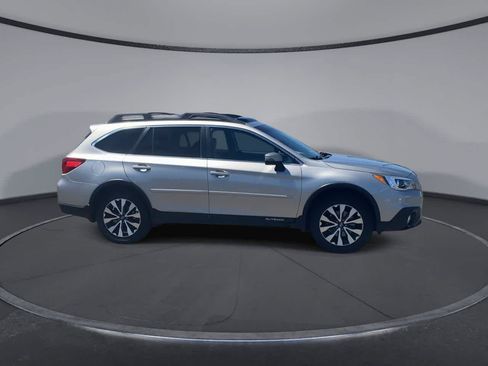 Used 2015 Subaru Outback 2.5i Limited AWD/4WD image 2