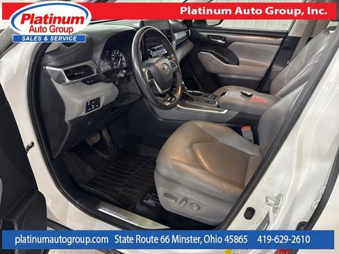 Used 2022 Toyota Highlander Platinum image 10