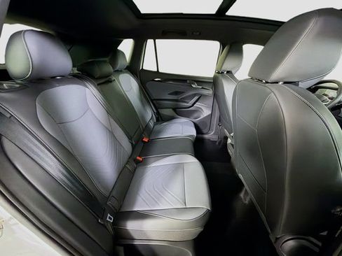 New 2026 Volkswagen Tiguan SE R-Line image 29