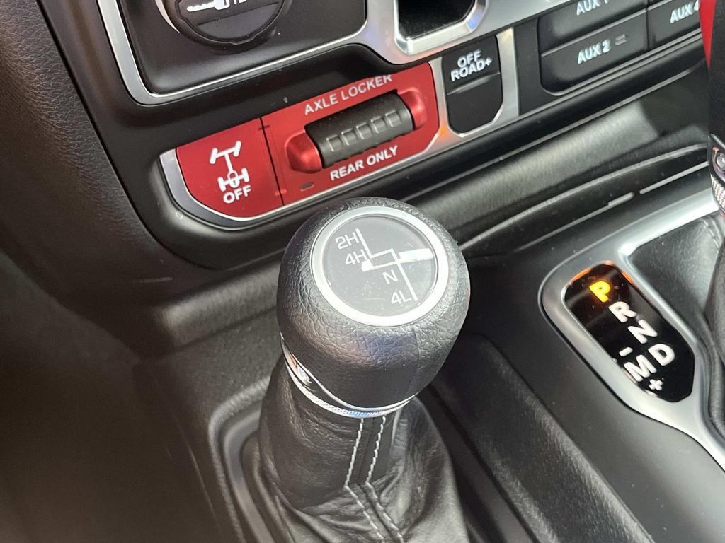 Used 2026 Jeep Wrangler Unlimited Sport AWD/4WD image 31