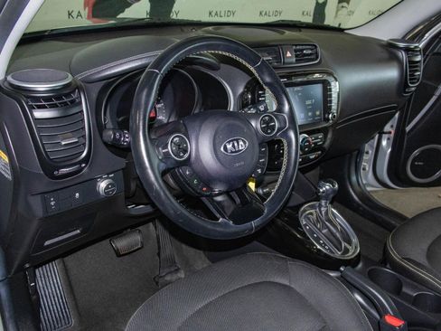 Used 2015 Kia Soul + w/ Audio Package image 6