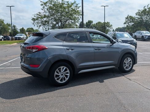 Used 2017 Hyundai Tucson SE w/ SE Popular Package 02 AWD/4WD image 5