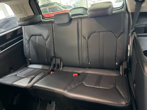 Used 2019 Ford Expedition Platinum AWD/4WD image 15