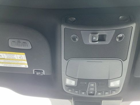 Used 2022 Ford F350 Lariat w/ Black Appearance Package image 24