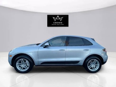 Used 2017 Porsche Macan AWD/4WD image 8