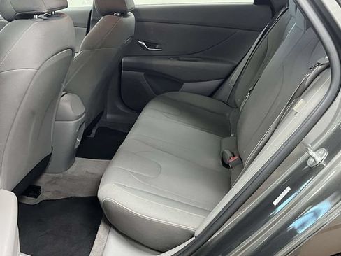 Used 2024 Hyundai Elantra SEL FWD image 16