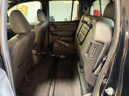 Used 2024 Honda Ridgeline Black Edition image 28
