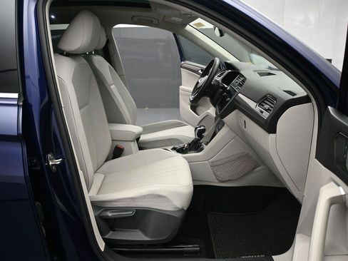 Used 2022 Volkswagen Tiguan SE AWD/4WD image 18
