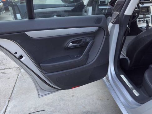 Used 2014 Volkswagen CC Sport image 25