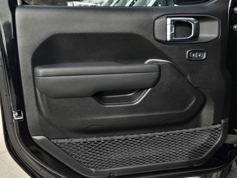 New 2026 Jeep Gladiator Sport image 15