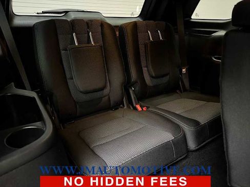 Used 2019 Ford Explorer XLT w/ Class III Trailer Tow Package image 19