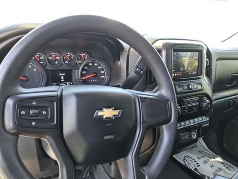 Used 2021 Chevrolet Silverado 1500 Custom RWD image 3