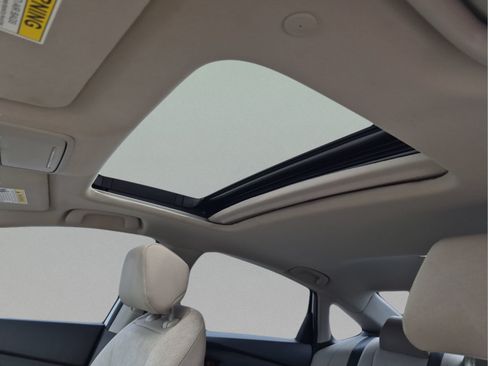 Certified 2023 Honda Accord EX image 27