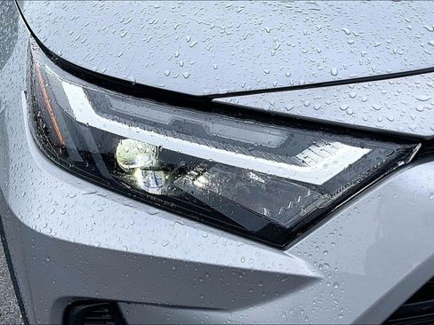 Used 2024 Toyota RAV4 LE AWD/4WD image 30