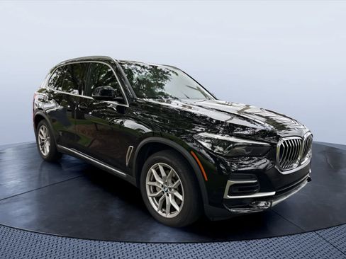Certified 2023 BMW X5 sDrive40i w/ Parking Assistance Package RWD image 1