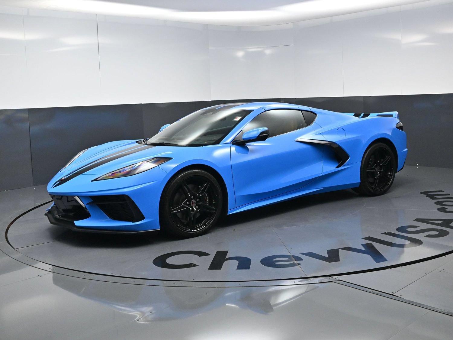 Used 2024 Chevrolet Corvette Stingray Preferred Cpe w/ Z51 Performance Package RWD image 11