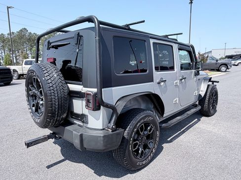 Used 2007 Jeep Wrangler Unlimited X AWD/4WD image 7