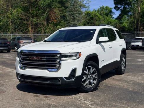Used 2022 GMC Acadia SLE w/ Driver Convenience Package FWD image 2
